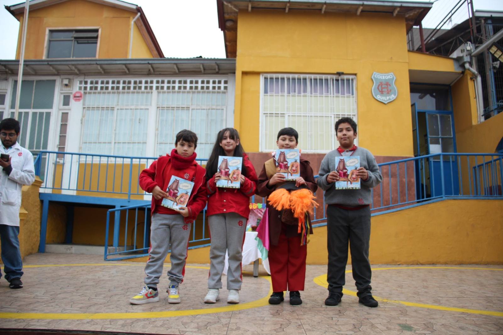 ¡Celebramos el Día del Libro en el Colegio HF Camilo Henríquez de Quilpué! 2025 - 493230180_1156412459615078_63970654072735044_n.jpg
